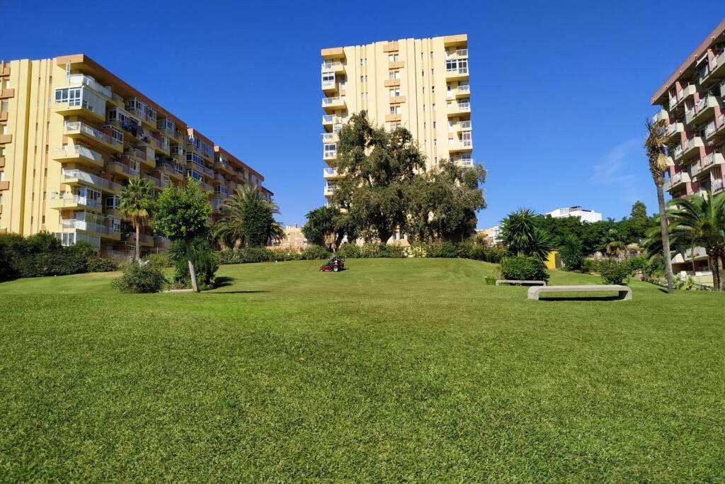 Benalmádena estudio JJupiter 250 m del mar con vistas al mar piscinas Esterno foto